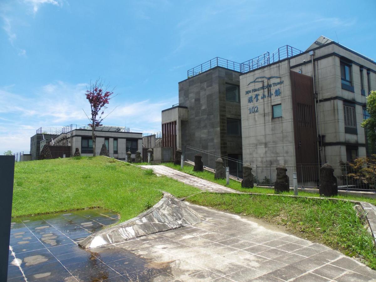 Healthcare Town Resort Seogwipo Exterior foto